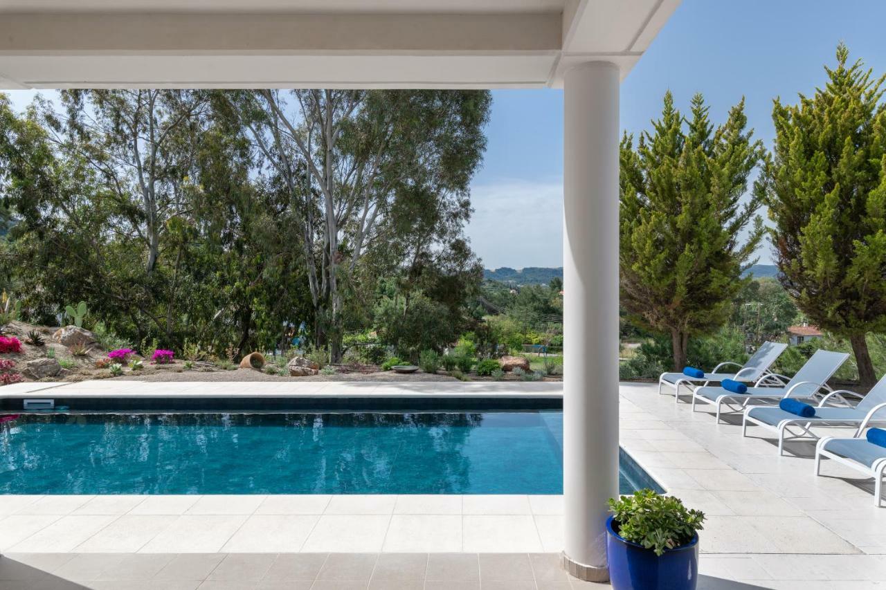 Hilltop Luxury Pastida
